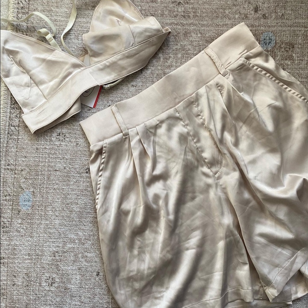 2Pc Silk Set